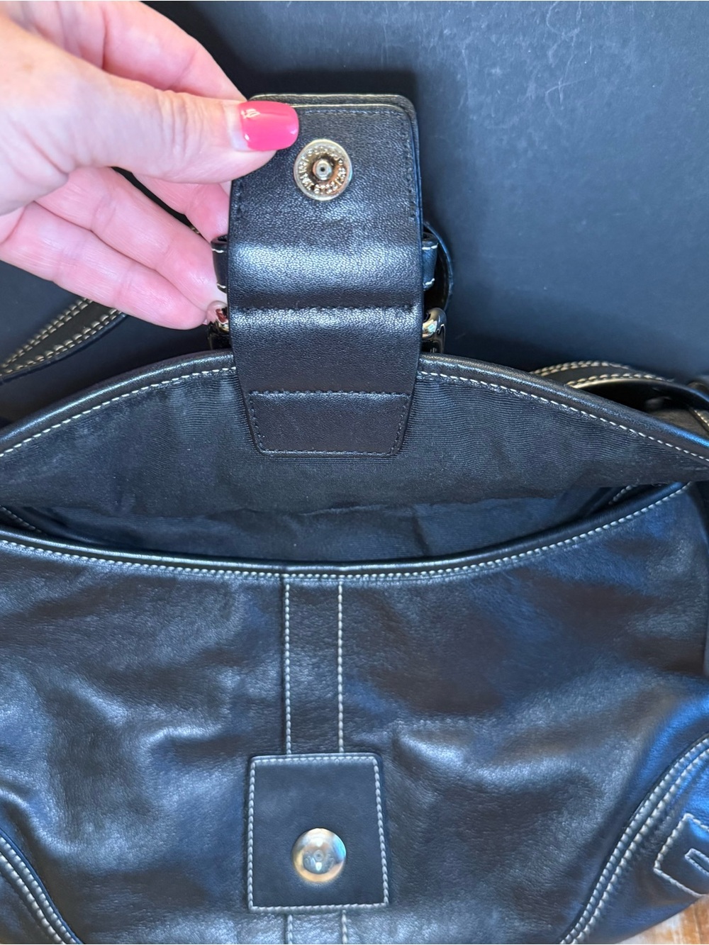 Vintage COACH Black Leather F10192 Soho Buckle Flap Shoulder Bag Purse - Picture 13 of 13